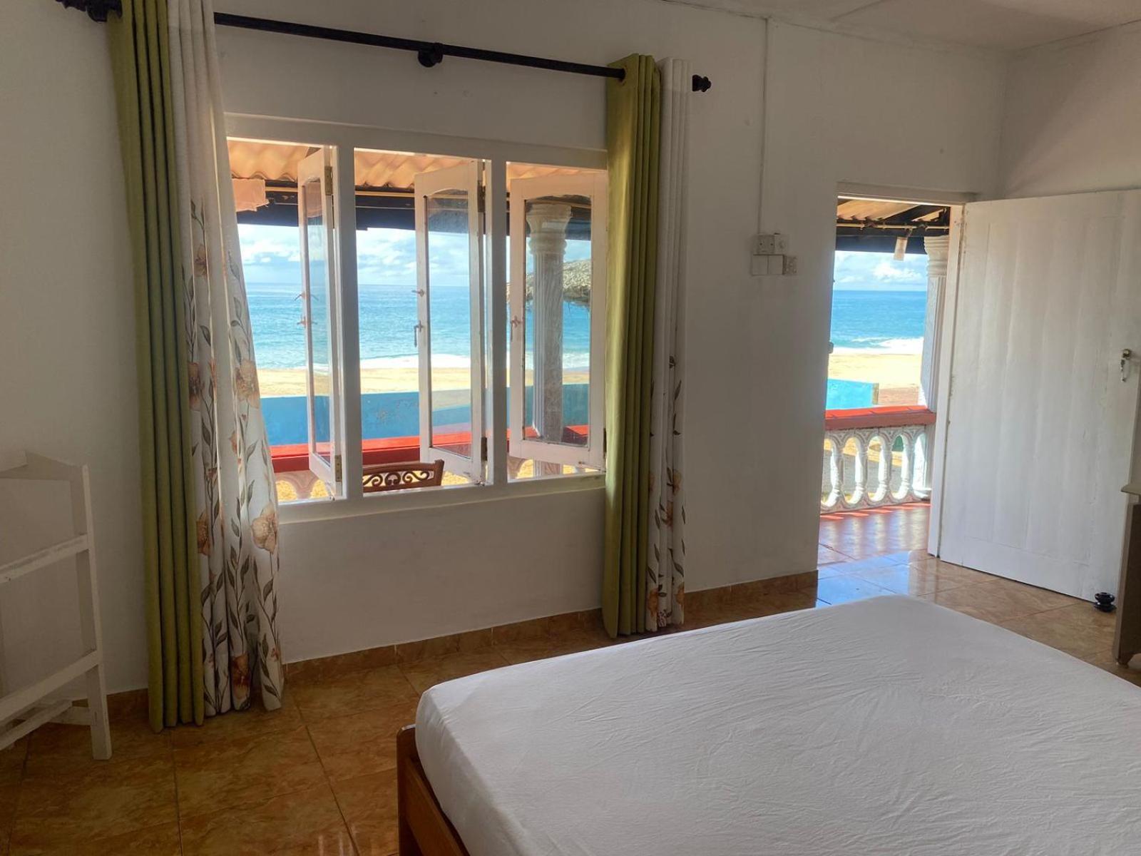 Happy Beach Safari Retreat Hambantota Zimmer foto