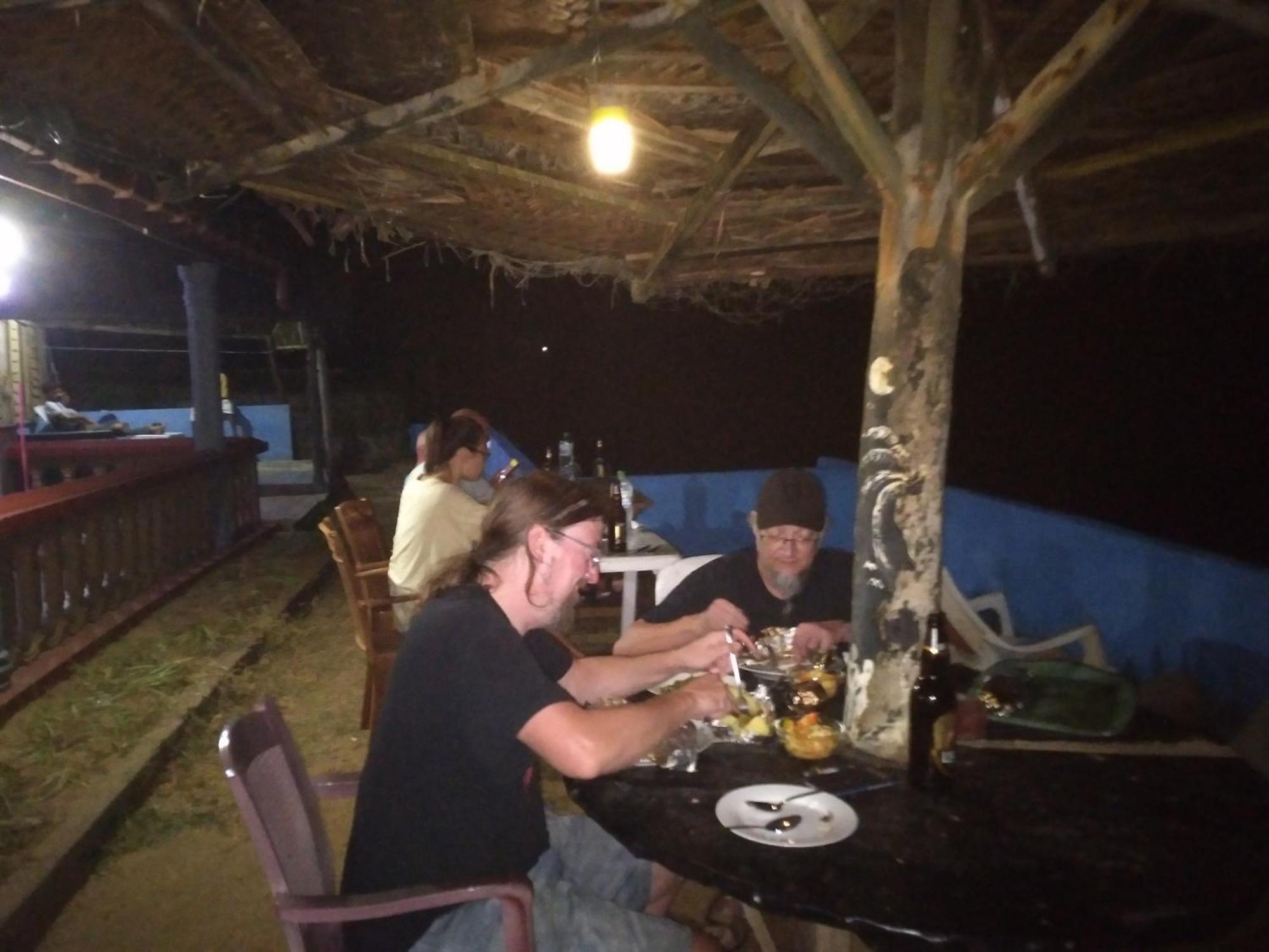 Happy Beach Safari Retreat Hambantota Exterior foto